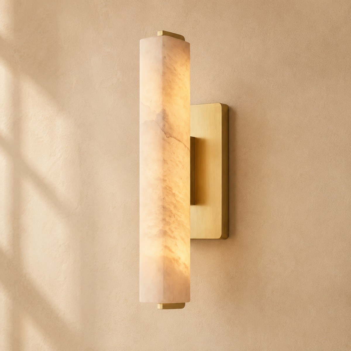 Aubrenor Modern Single Alabaster Sconce - XYlight