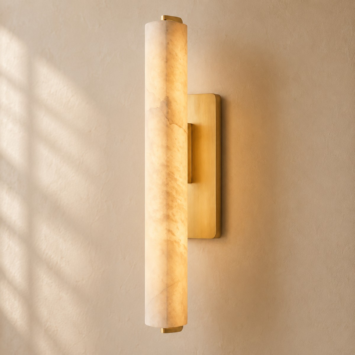 Aubrenor Modern Single Alabaster Sconce - XYlight