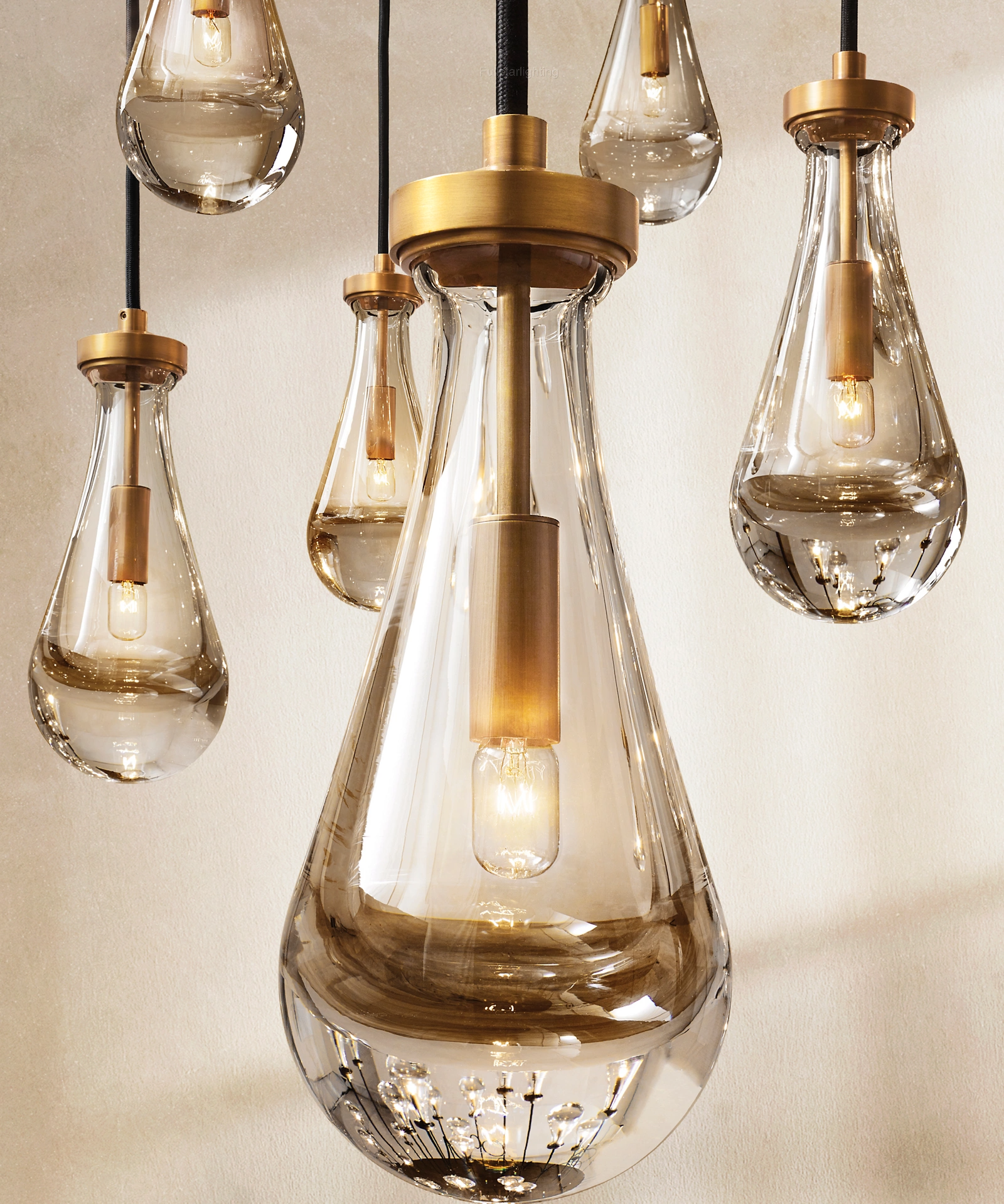 Raindrop Round Hand-Blown Glass Chandelier - XYlight