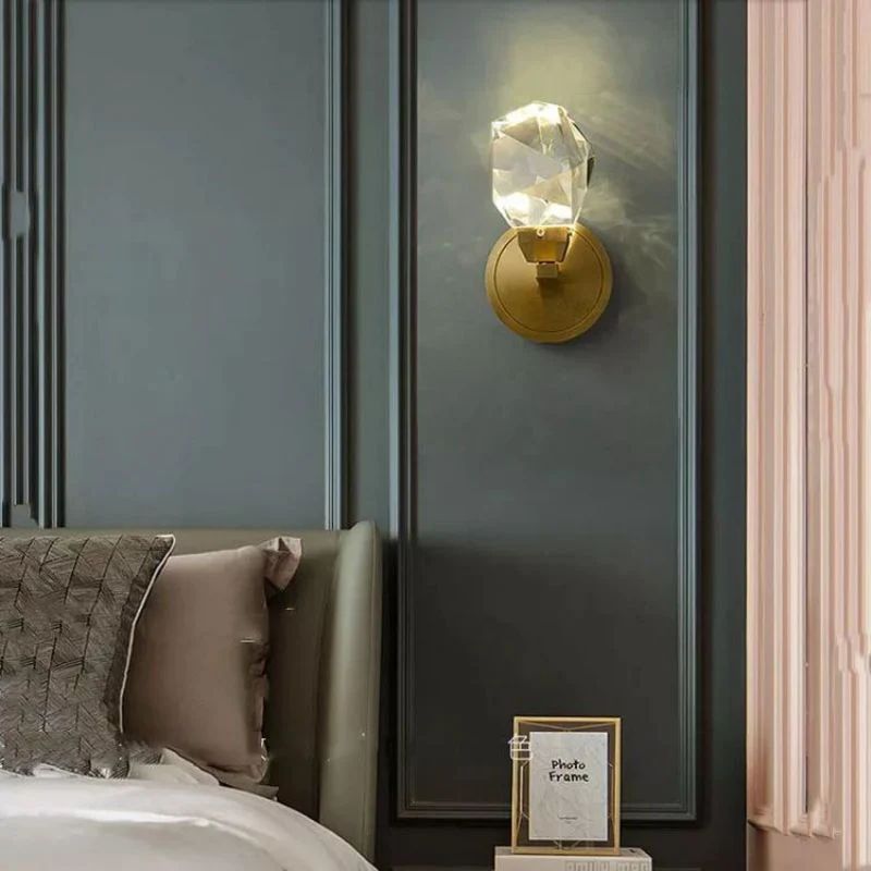 Slipe Faceted Crystal Prisms Short Wall Sconce - XYlight